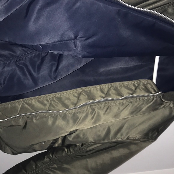 Bomber jacket - Picture 3 of 3